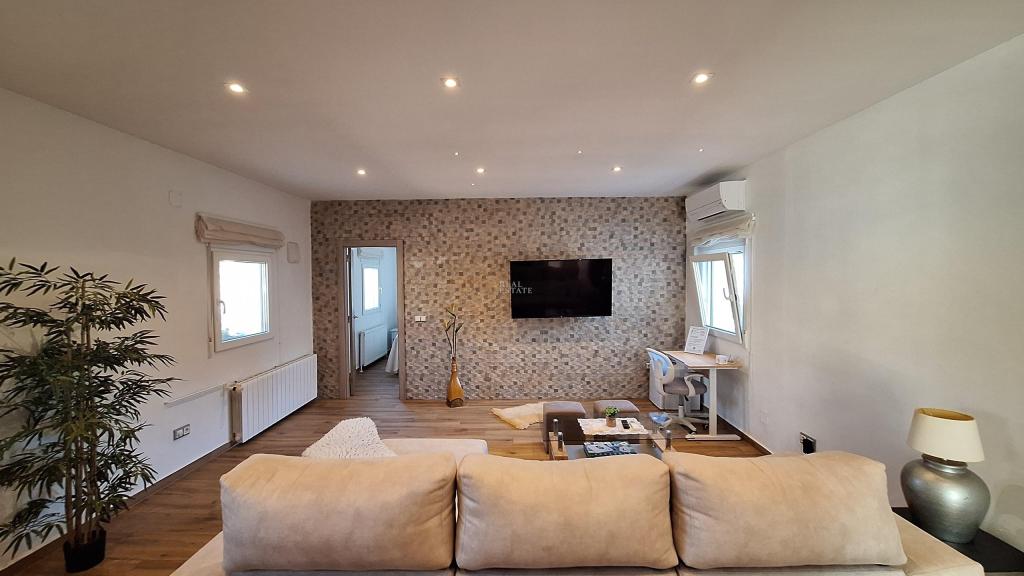 8 bed villa in Dénia