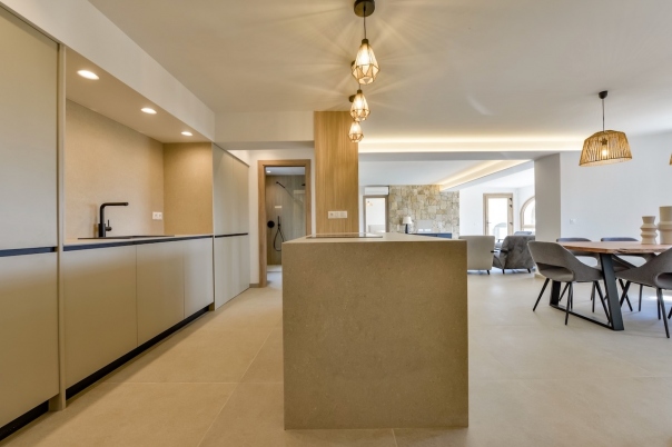 5 bed villas in Altea