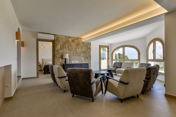 5 bed villas in Altea