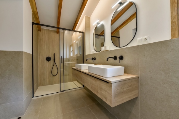 5 bed villas in Altea