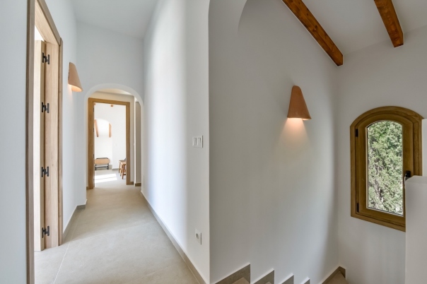 5 bed villas in Altea