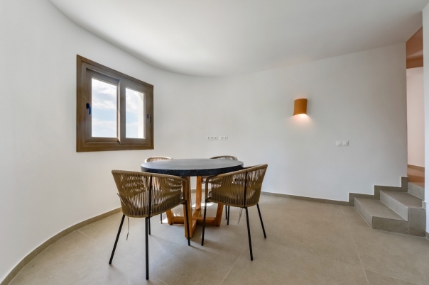 5 bed villas in Altea