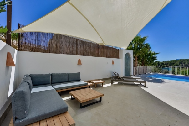 5 bed villas in Altea