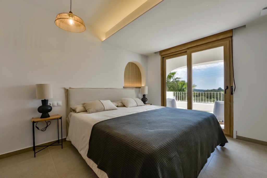 5 bed villas in Altea