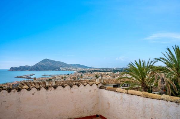 4 bed town_house in Altea