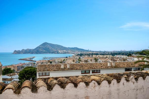 4 bed town_house in Altea