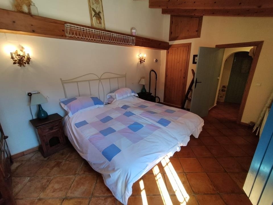4 bed villa in Jalón