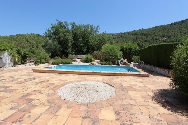 4 bed villa in Jalón