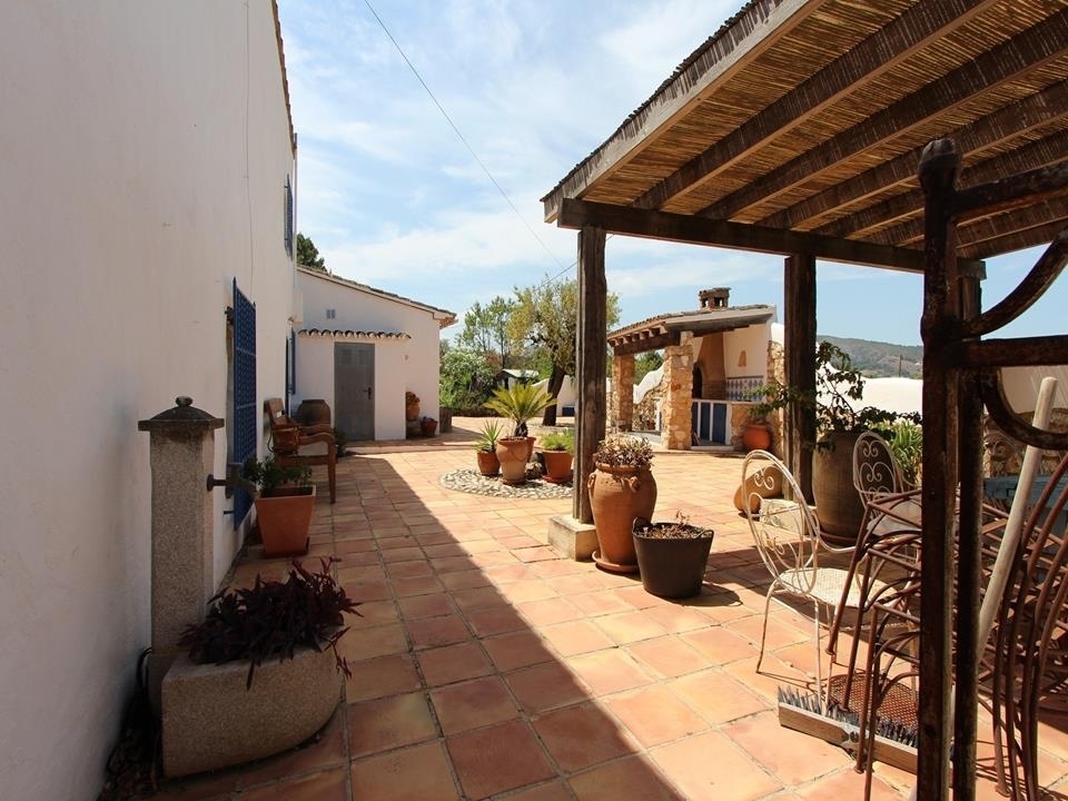 4 bed villa in Jalón