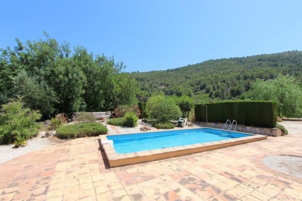 4 bed villa in Jalón