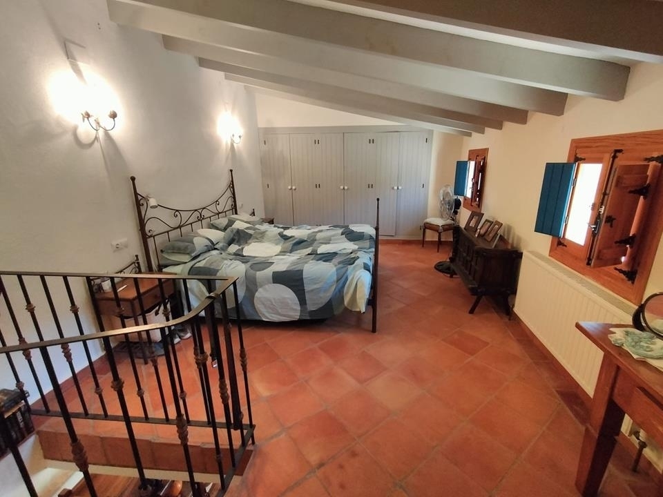 4 bed villa in Jalón