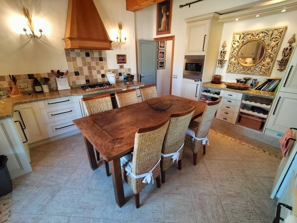 4 bed villa in Jalón