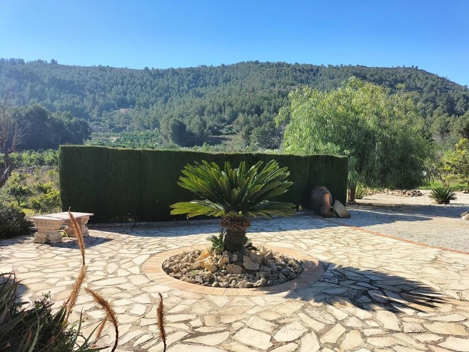 4 bed villa in Jalón