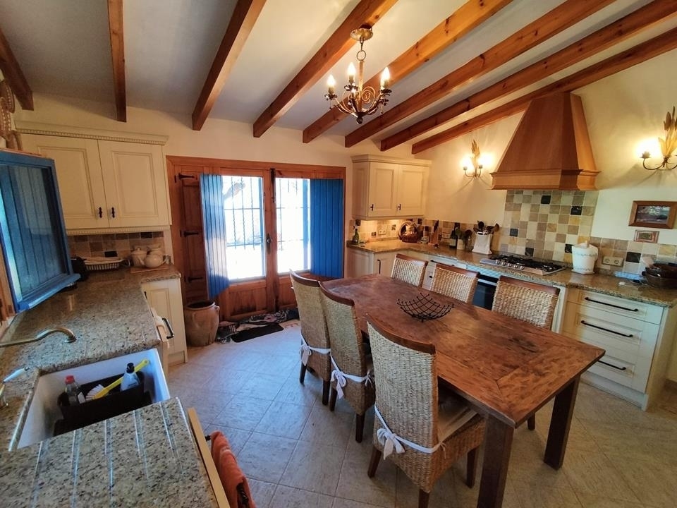 4 bed villa in Jalón