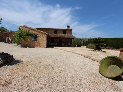 4 bed villa in Jalón