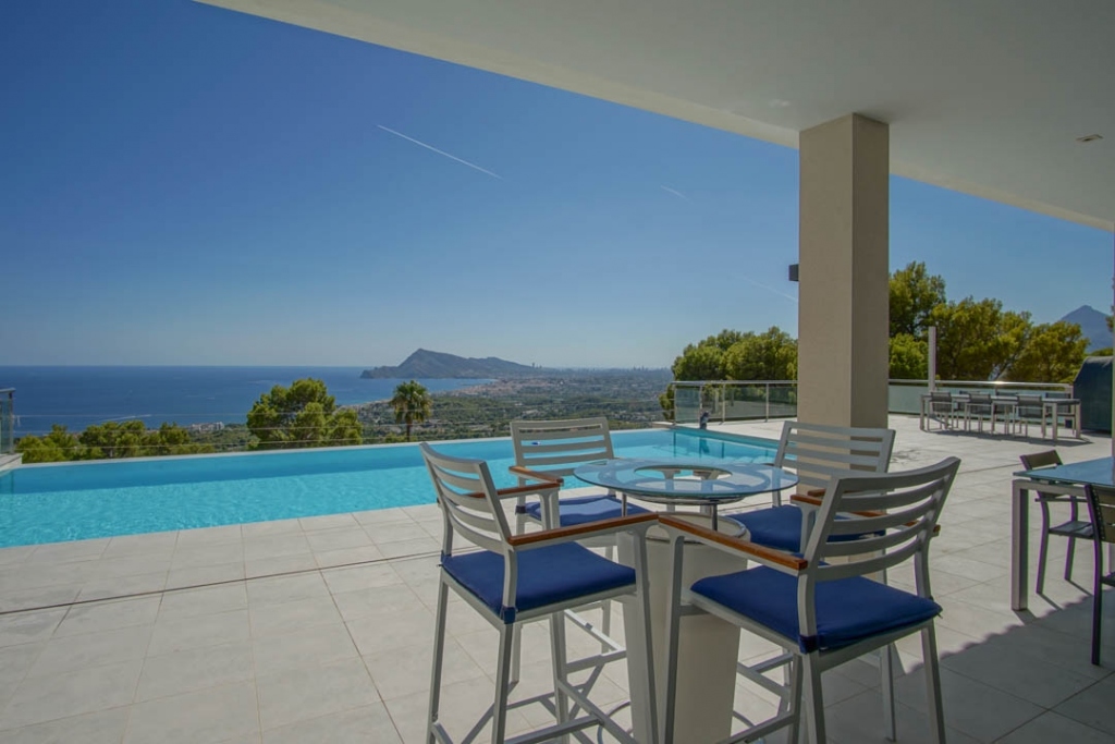 5 bed villa in Altea