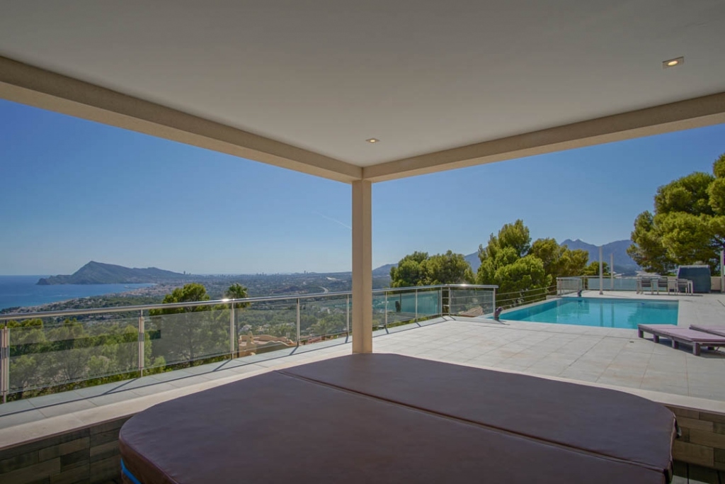 5 bed villa in Altea
