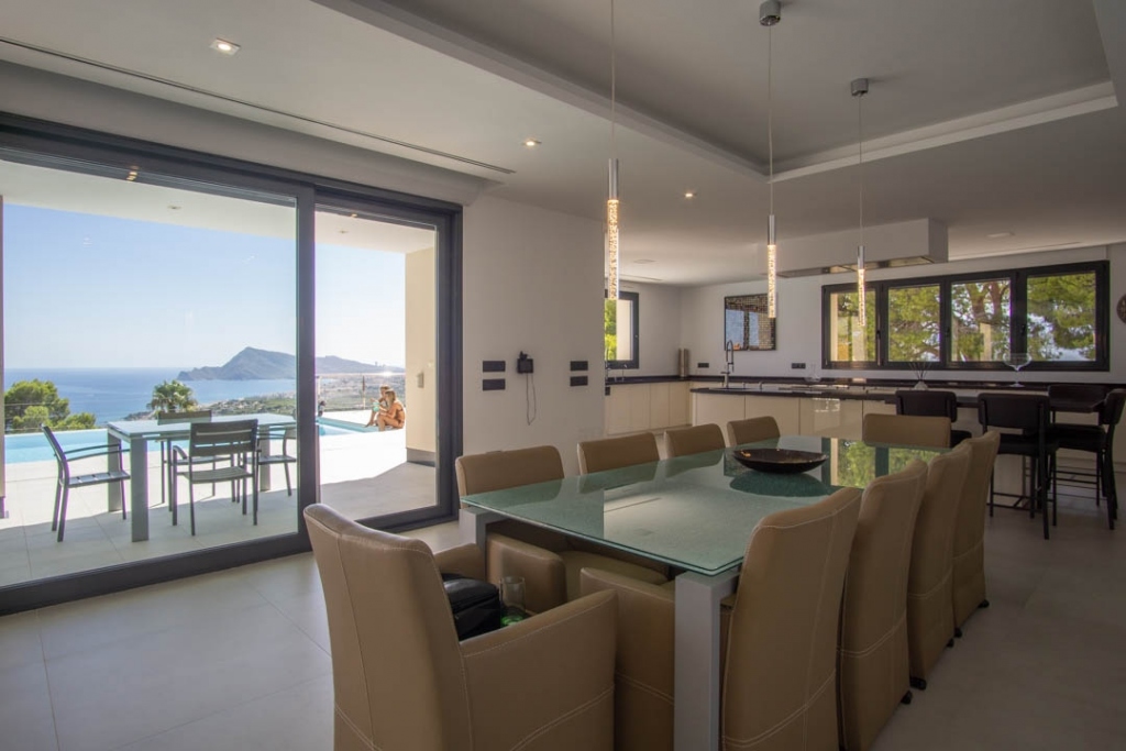 5 bed villa in Altea