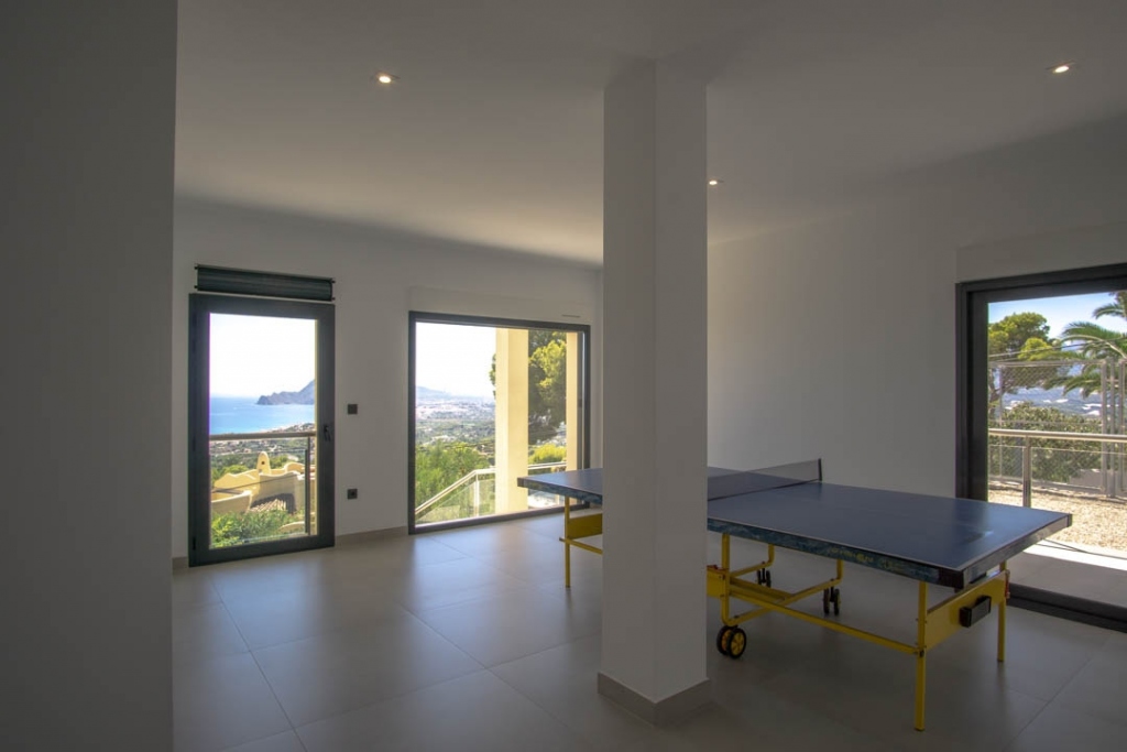 5 bed villa in Altea