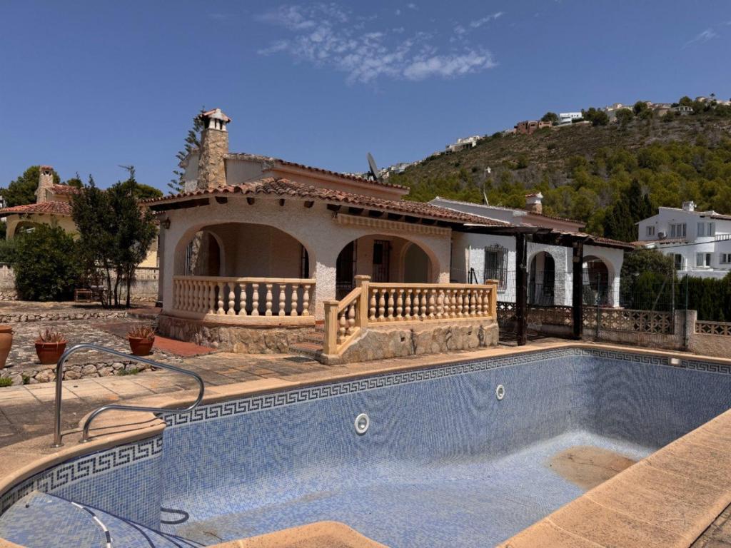 2 bed villa in Moraira