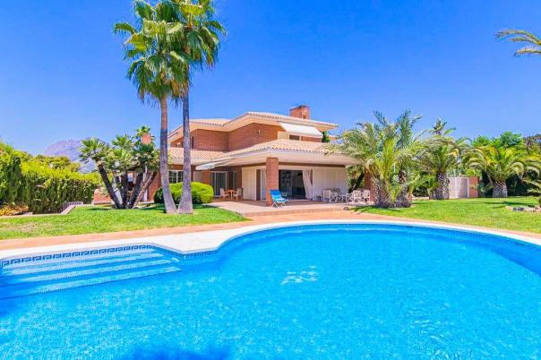 7 bed villa in Benidorm