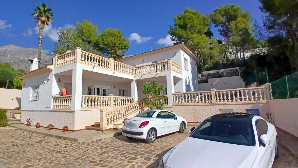 3 bed villa in Altea