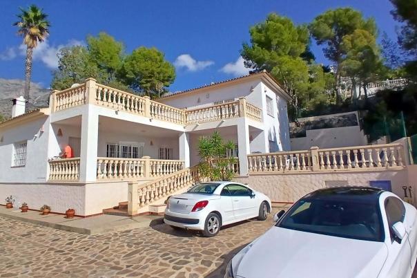 3 bed villa in Altea