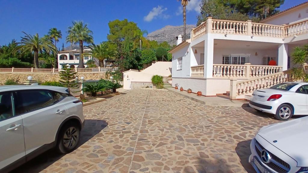 3 bed villa in Altea