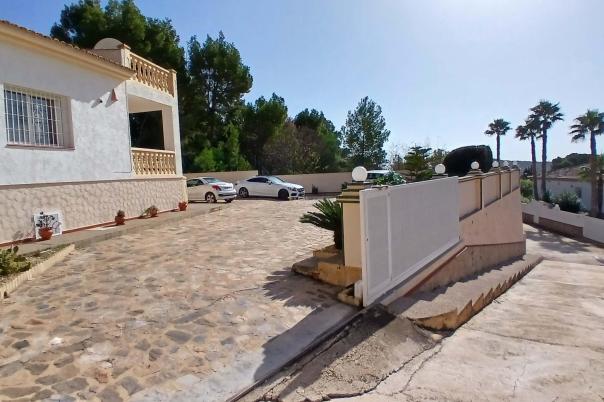 3 bed villa in Altea