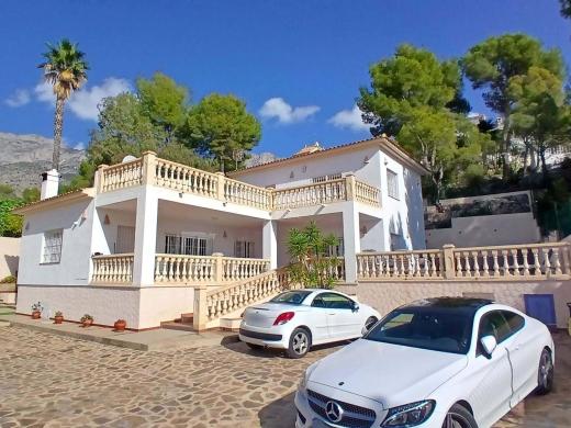 3 bed villa in Altea