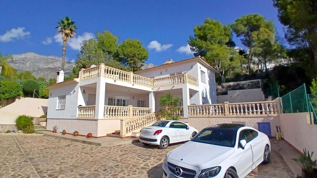 3 bed villa in Altea