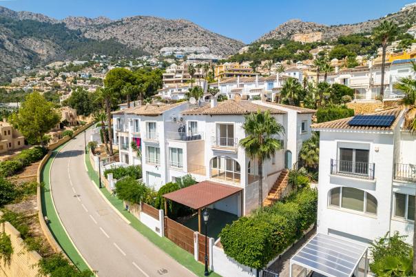 3 bed town_house in Altea