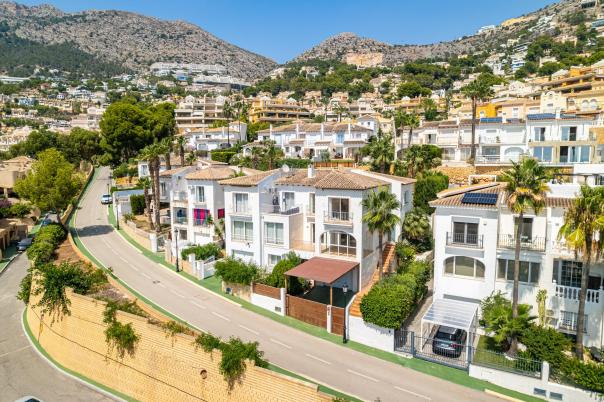 3 bed town_house in Altea