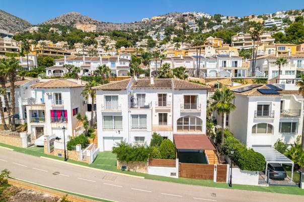 3 bed town_house in Altea