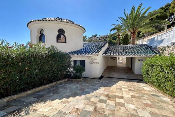 4 bed villa in Moraira