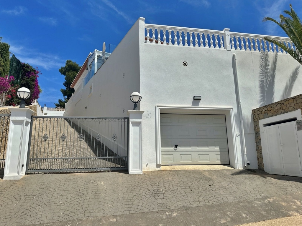 4 bed villa in Moraira