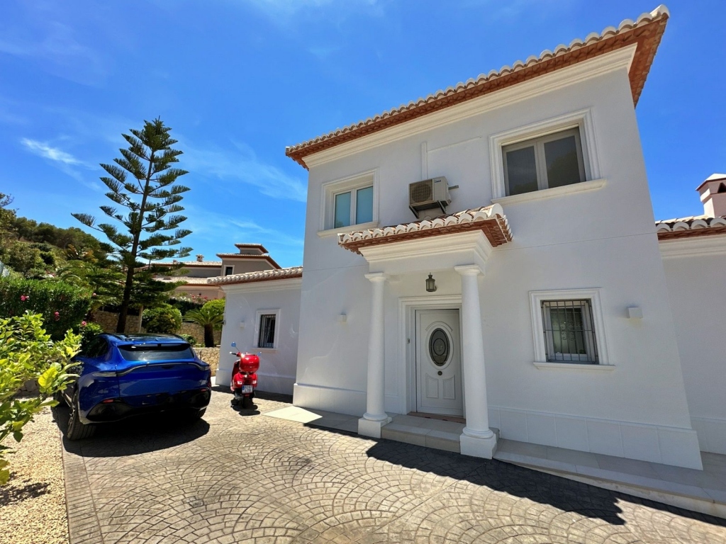 4 bed villa in Moraira