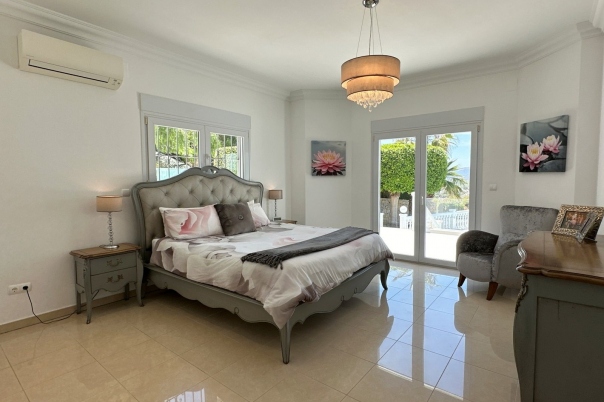 4 bed villa in Moraira