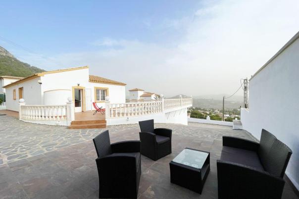4 bed casa / chalet in Calpe