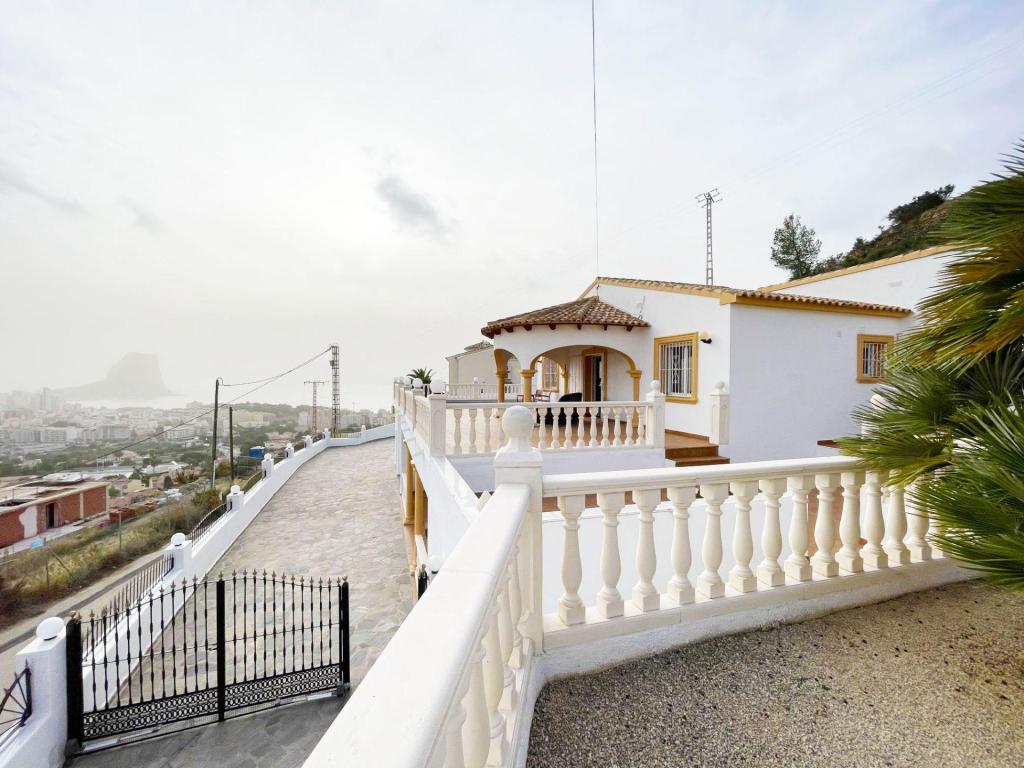 4 bed casa / chalet in Calpe