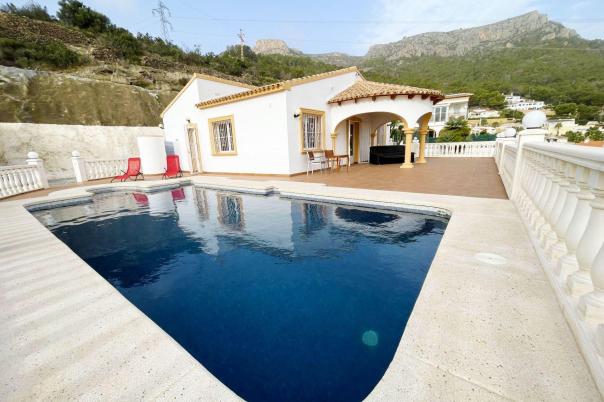 4 bed casa / chalet in Calpe