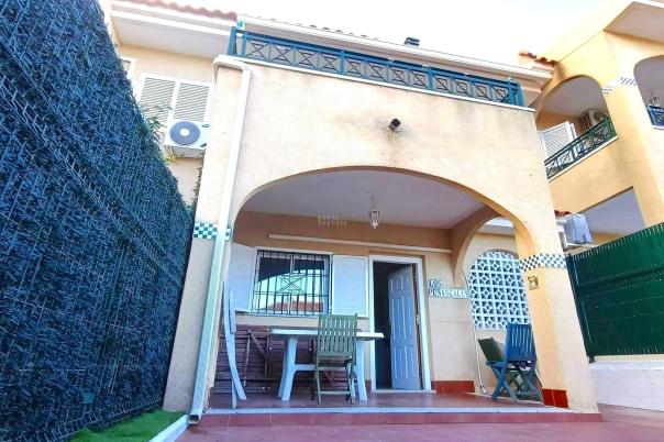 2 bed bungalow in Santa Pola