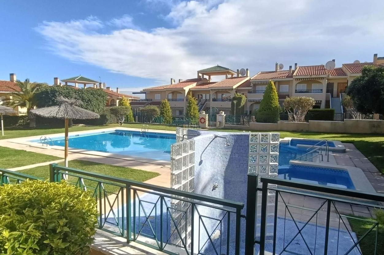 2 bed bungalow in Santa Pola