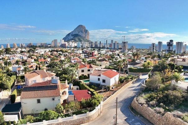 4 bed villas in Calpe