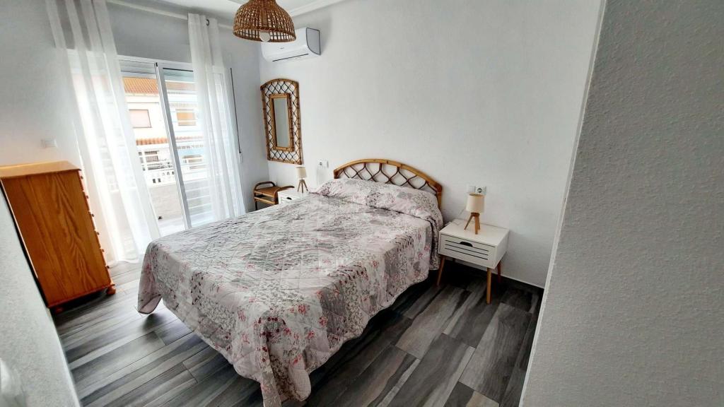 2 bed bungalow in Santa Pola