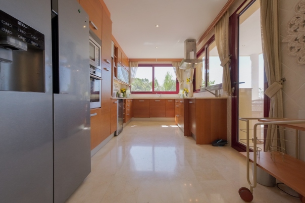 6 bed villa in Altea