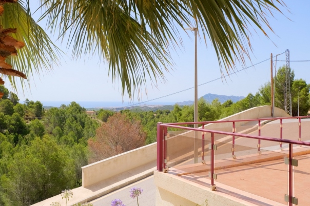 6 bed villa in Altea