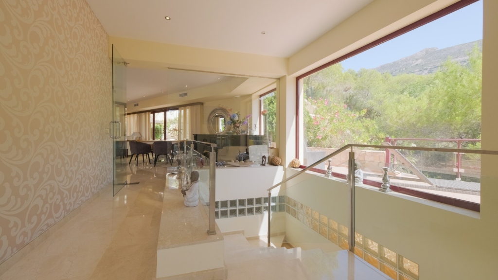 6 bed villa in Altea