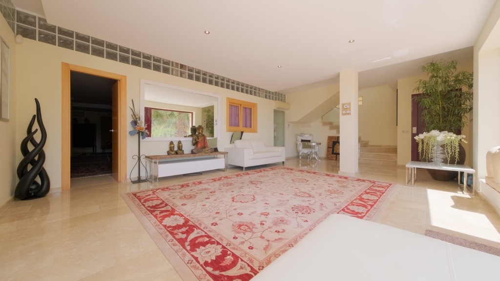 6 bed villa in Altea