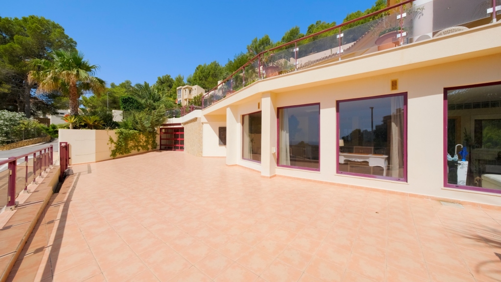 6 bed villa in Altea